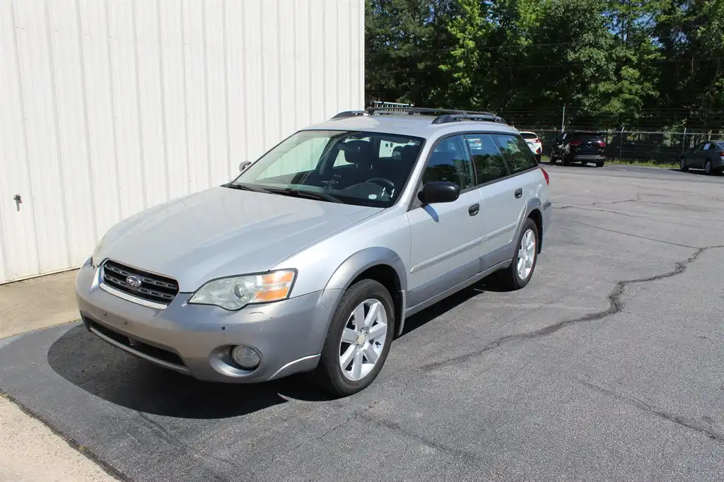 2006 Subaru Outback's photo