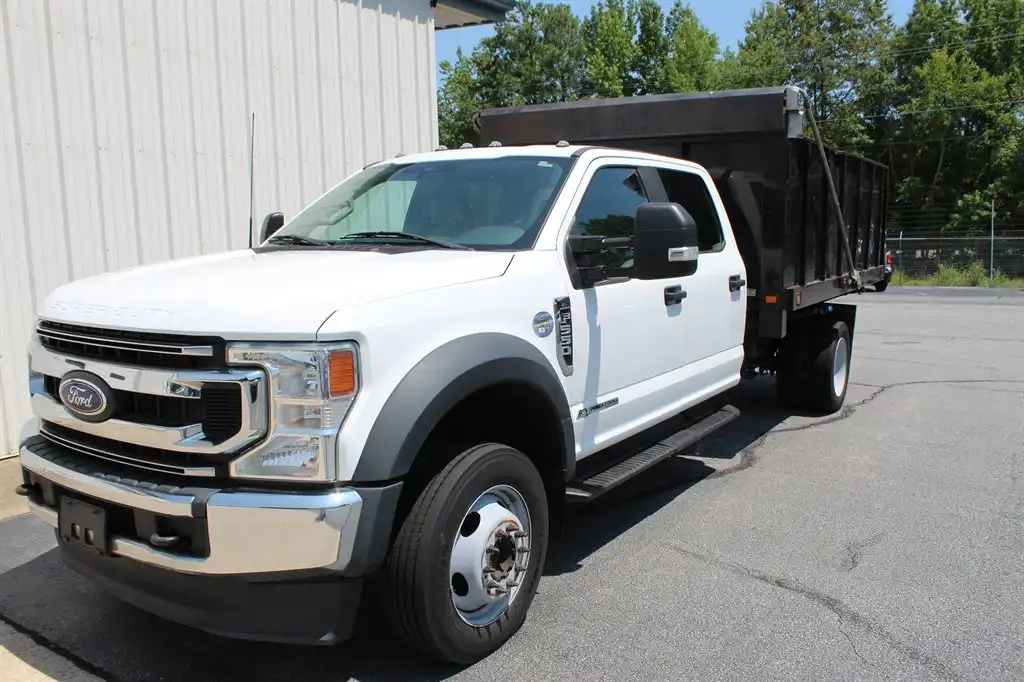 2022 Ford F-550 XL 4WD Crew Cab DRW 203 in's photo