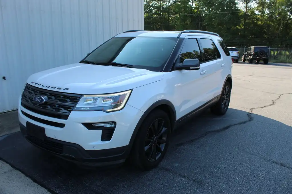 2018 Ford Explorer XLT FWD's photo
