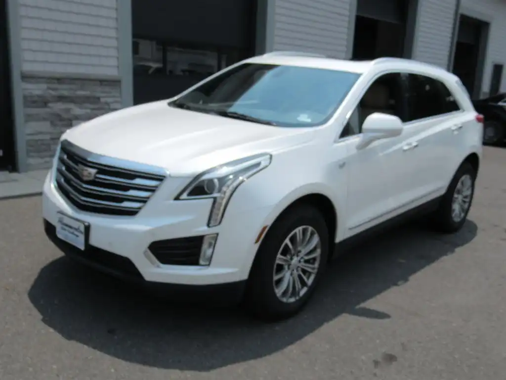2017 Cadillac XT5 FWD Luxury's photo