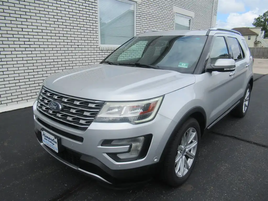 2016 Ford Explorer Limited 4WD's photo