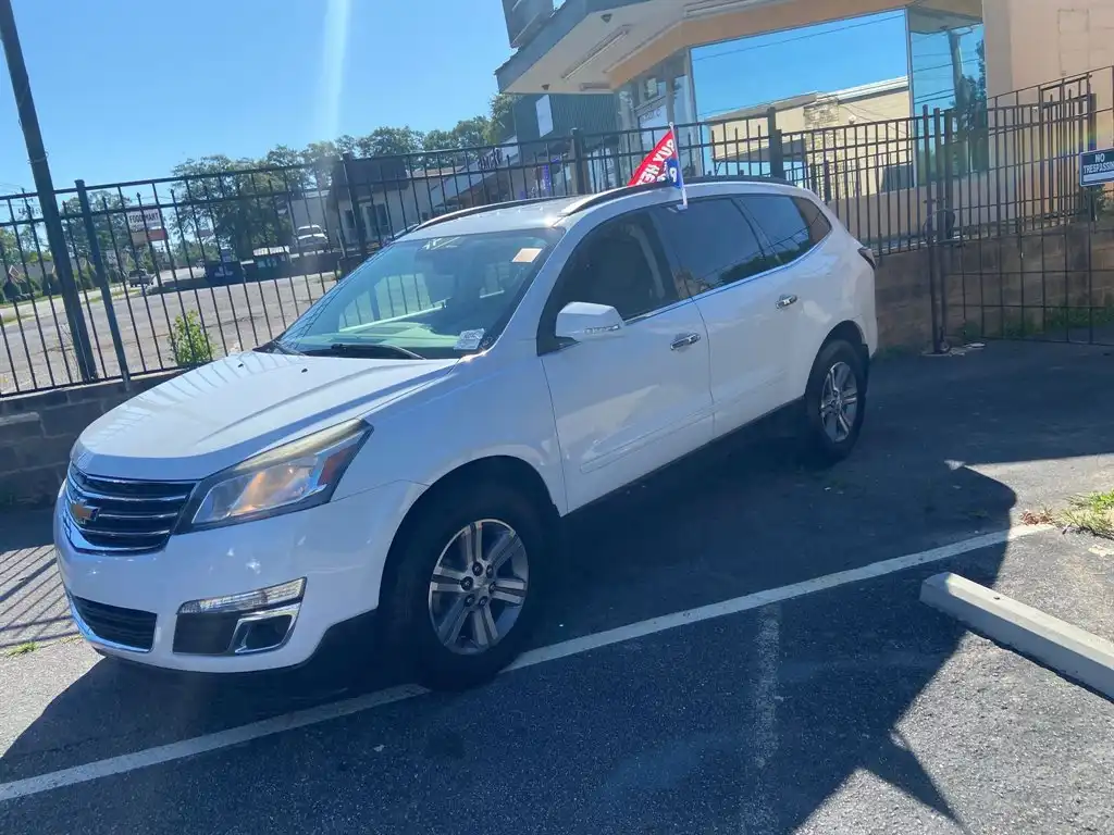 2016 Chevrolet Traverse 2LT FWD's photo