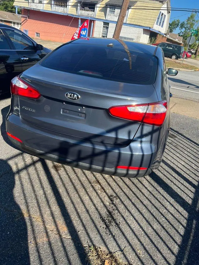 2016 Kia Forte LX Auto photo 4