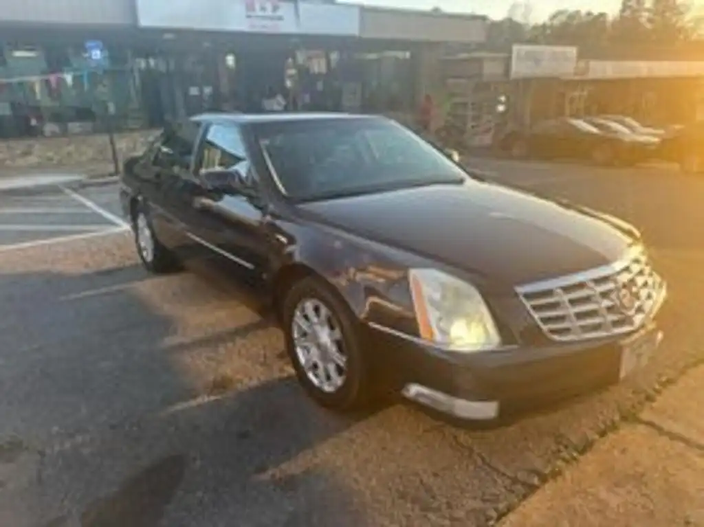 2008 Cadillac DTS Luxury II's photo