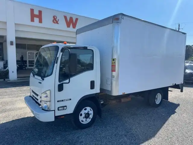 2015 Isuzu NPR's photo