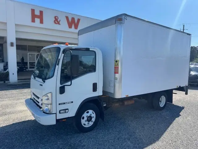 2015 Isuzu NPR undefined photo 1