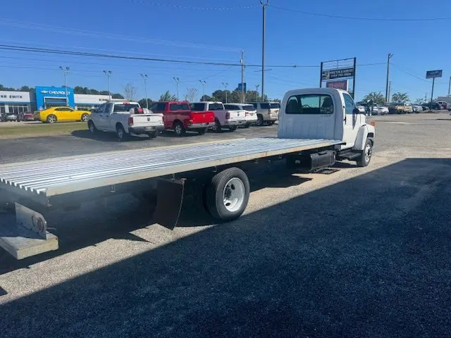 2006 GMC TopKick undefined photo 5