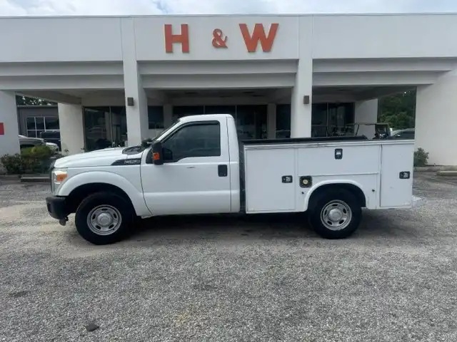 2015 Ford F-250 XL Regular Cab's photo