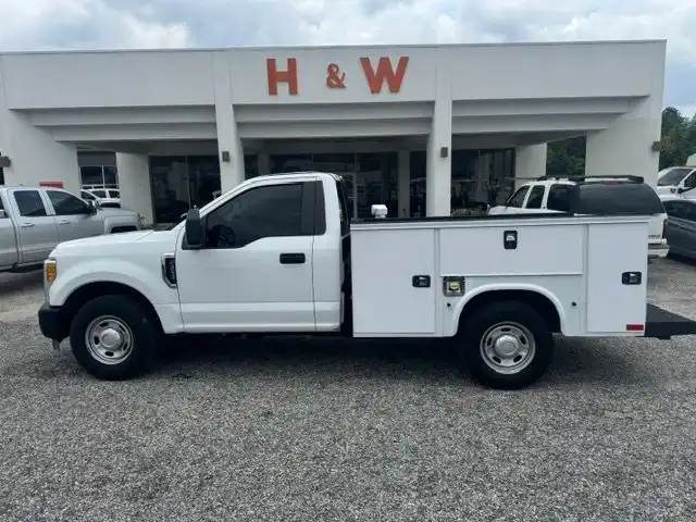 2017 Ford F-250 XL Regular Cab 8' Box's photo