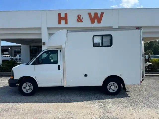 2013 Chevrolet Express's photo