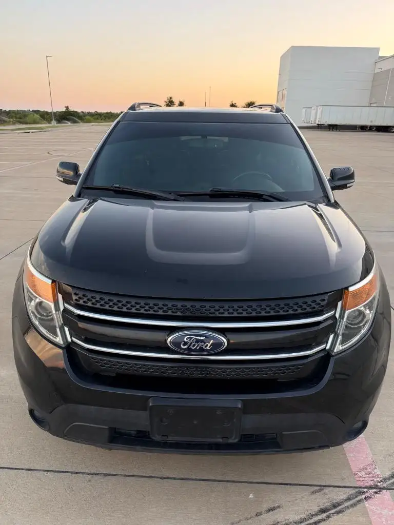 2015 Ford Explorer Limited photo 1