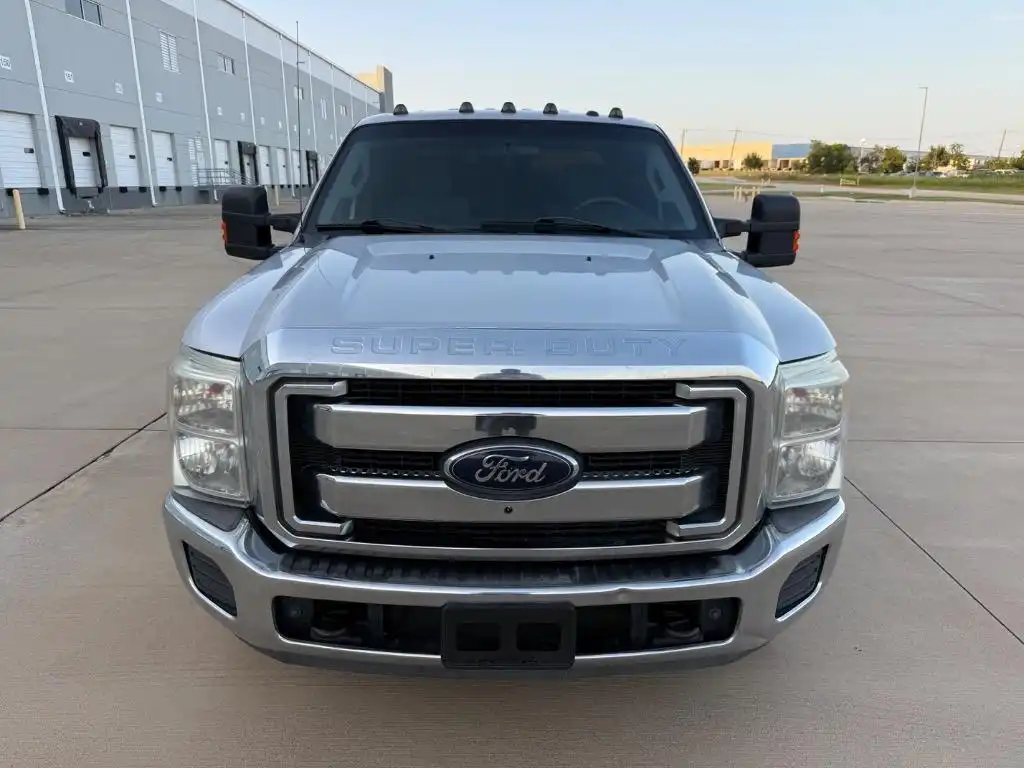 2012 Ford F-250 XLT Crew Cab 156 in's photo