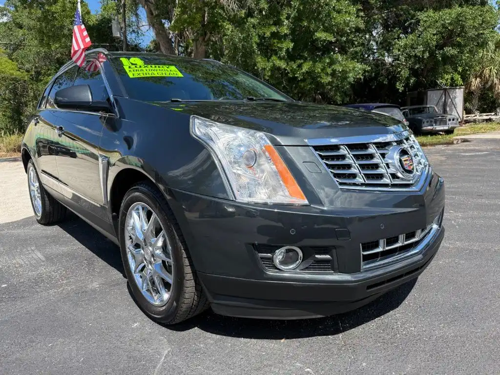 2014 Cadillac SRX FWD Performance Collection's photo