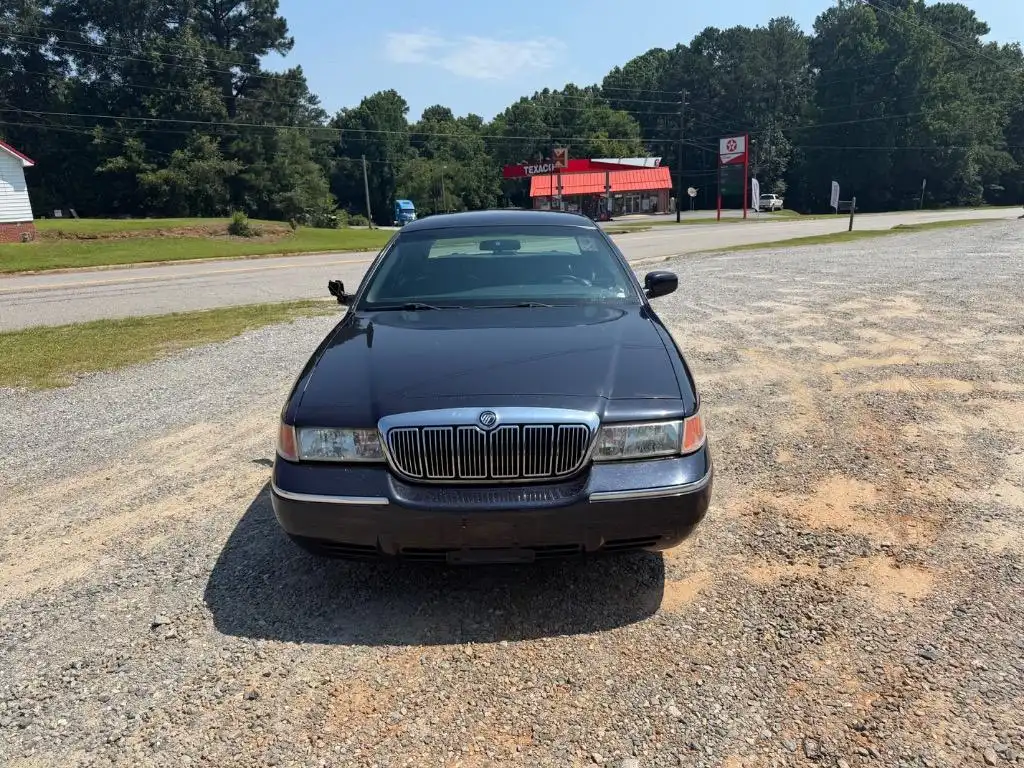 2002 Mercury Grand Marquis GS's photo