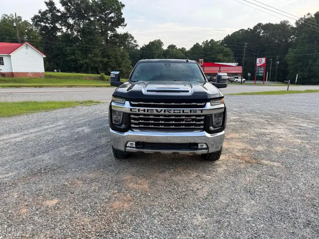 2020 Chevrolet Silverado HD LTZ 4WD Crew Cab Standard Box's photo