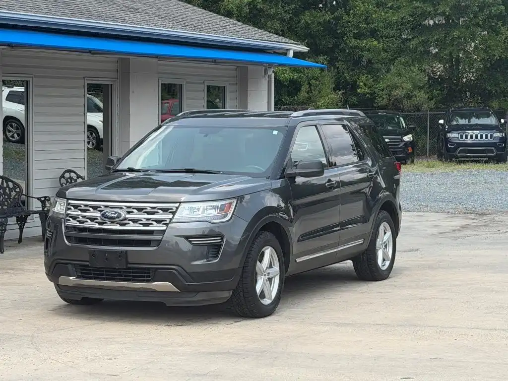 2018 Ford Explorer XLT FWD's photo