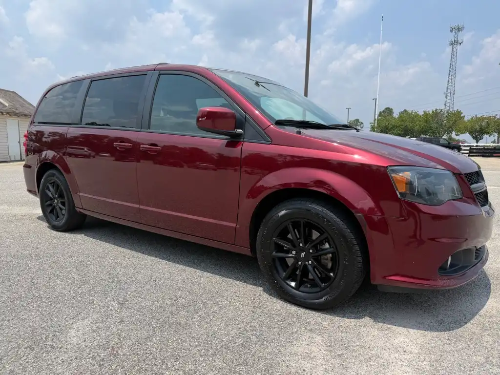 2020 Dodge Grand Caravan SE Plus's photo