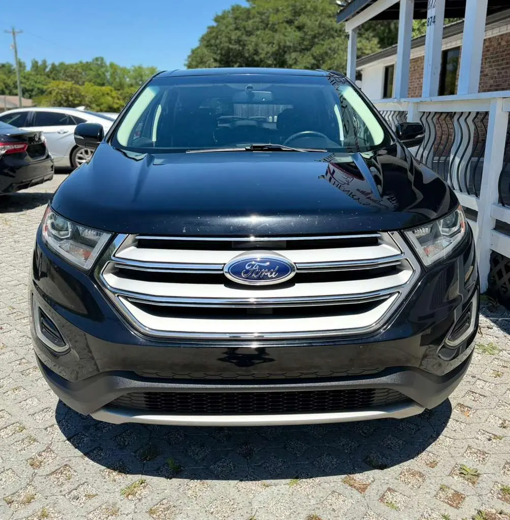 2017 Ford Edge Titanium photo 3