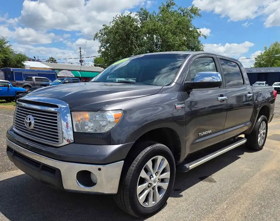 2011 Toyota Tundra 5.7 Auto 4WD FFV Limited Crew Max's photo