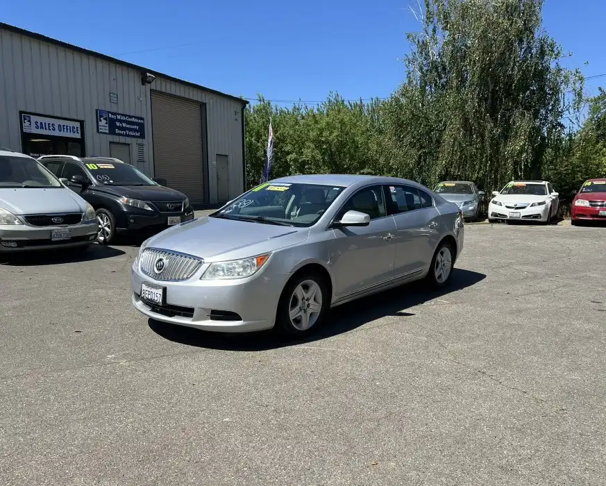 2011 Buick LaCrosse CX's photo