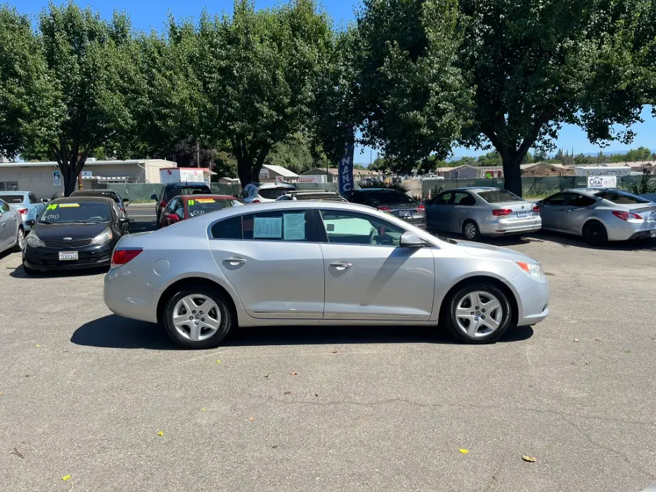 2011 Buick LaCrosse CX photo 4