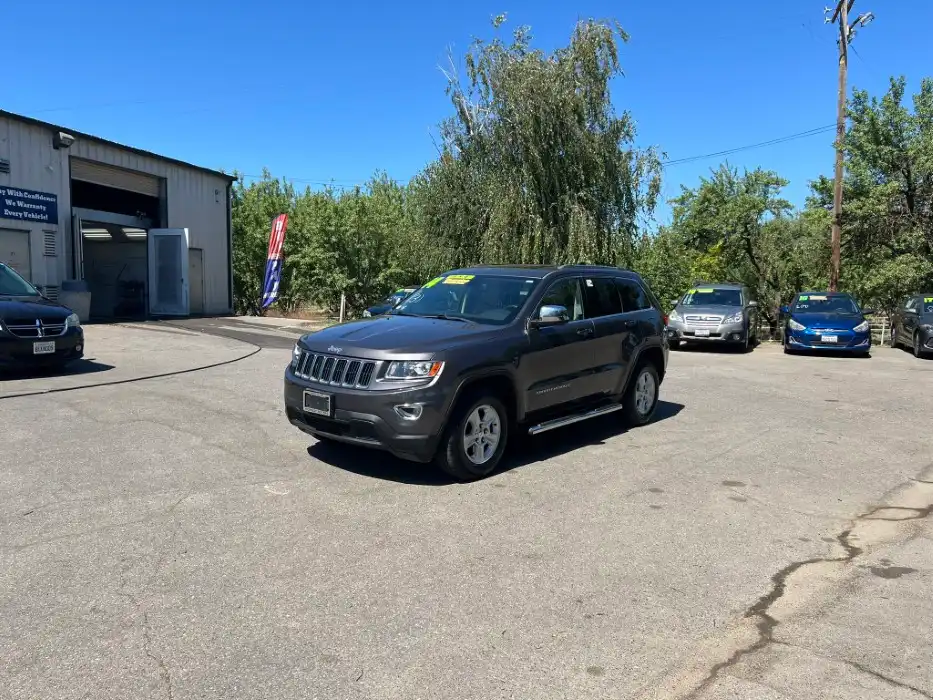 2014 Jeep Grand Cherokee Laredo 4WD's photo