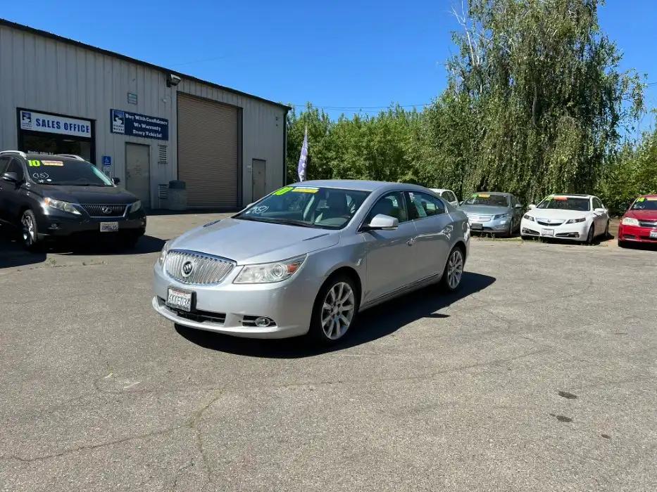 2010 Buick LaCrosse CXS's photo