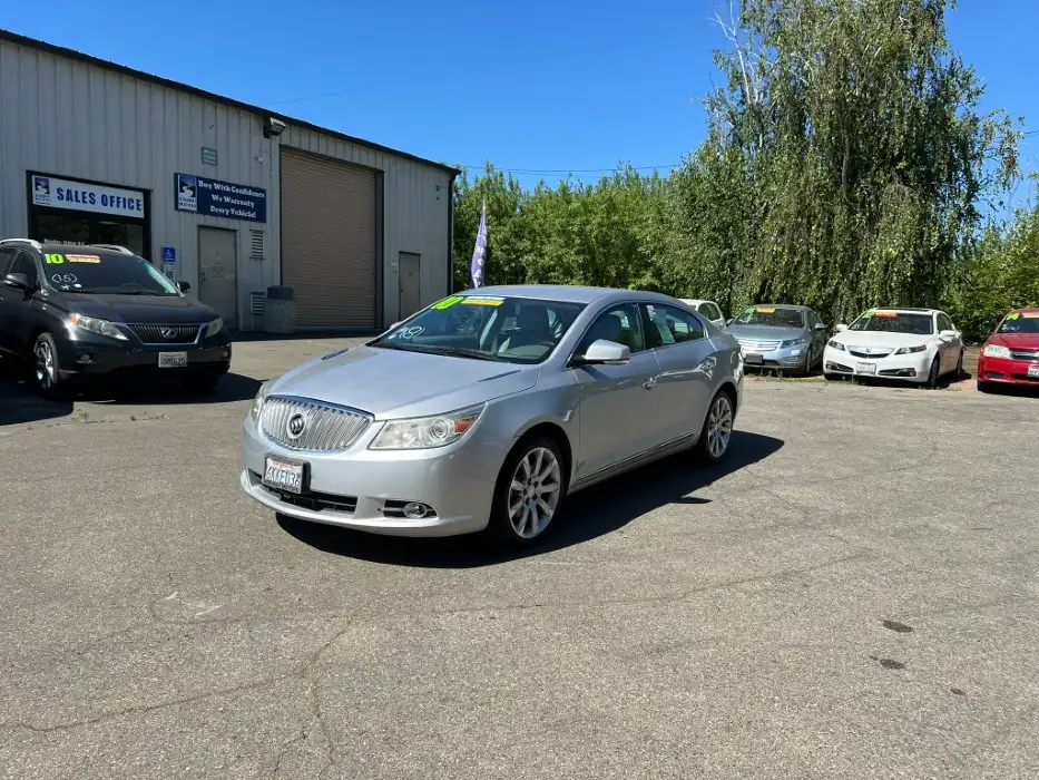 2010 Buick LaCrosse CXS's photo