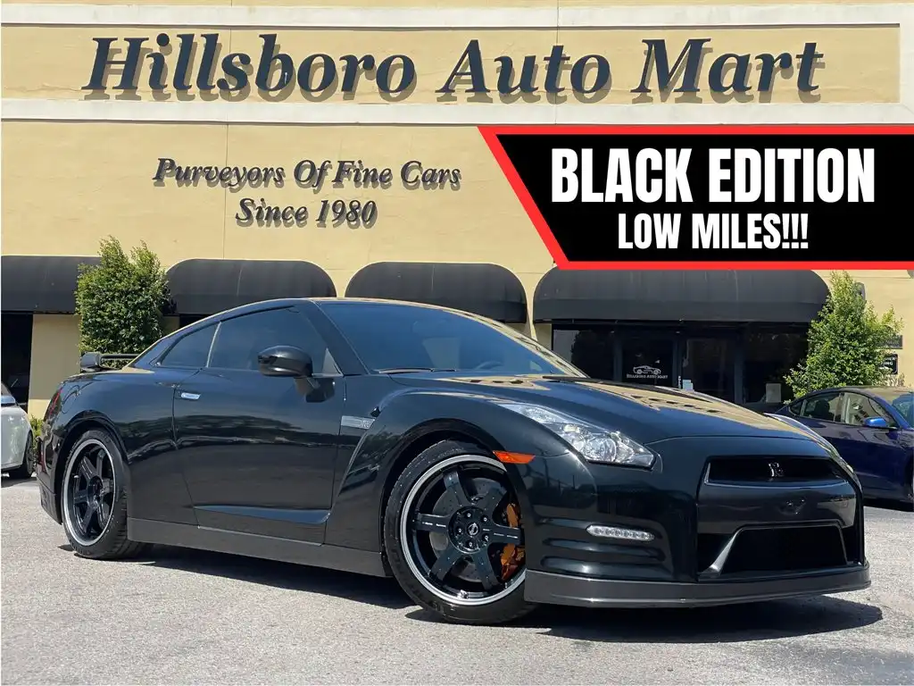 2014 Nissan GT-R GT-R Black Edition's photo
