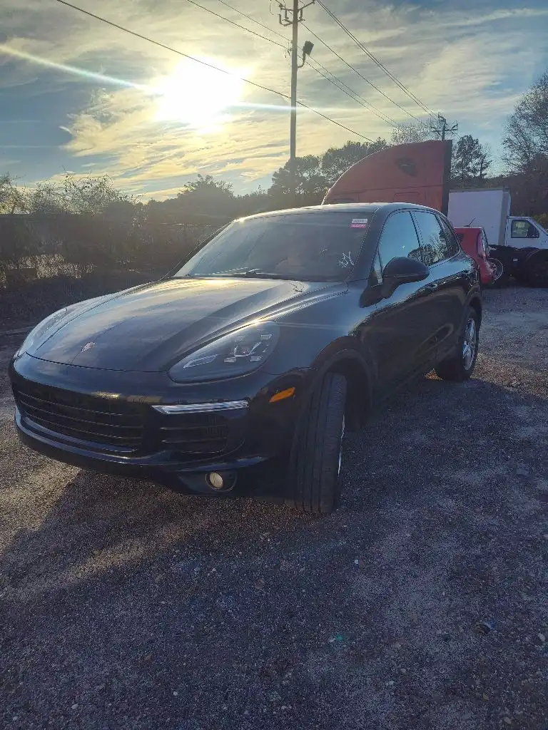 2018 Porsche Cayenne S's photo