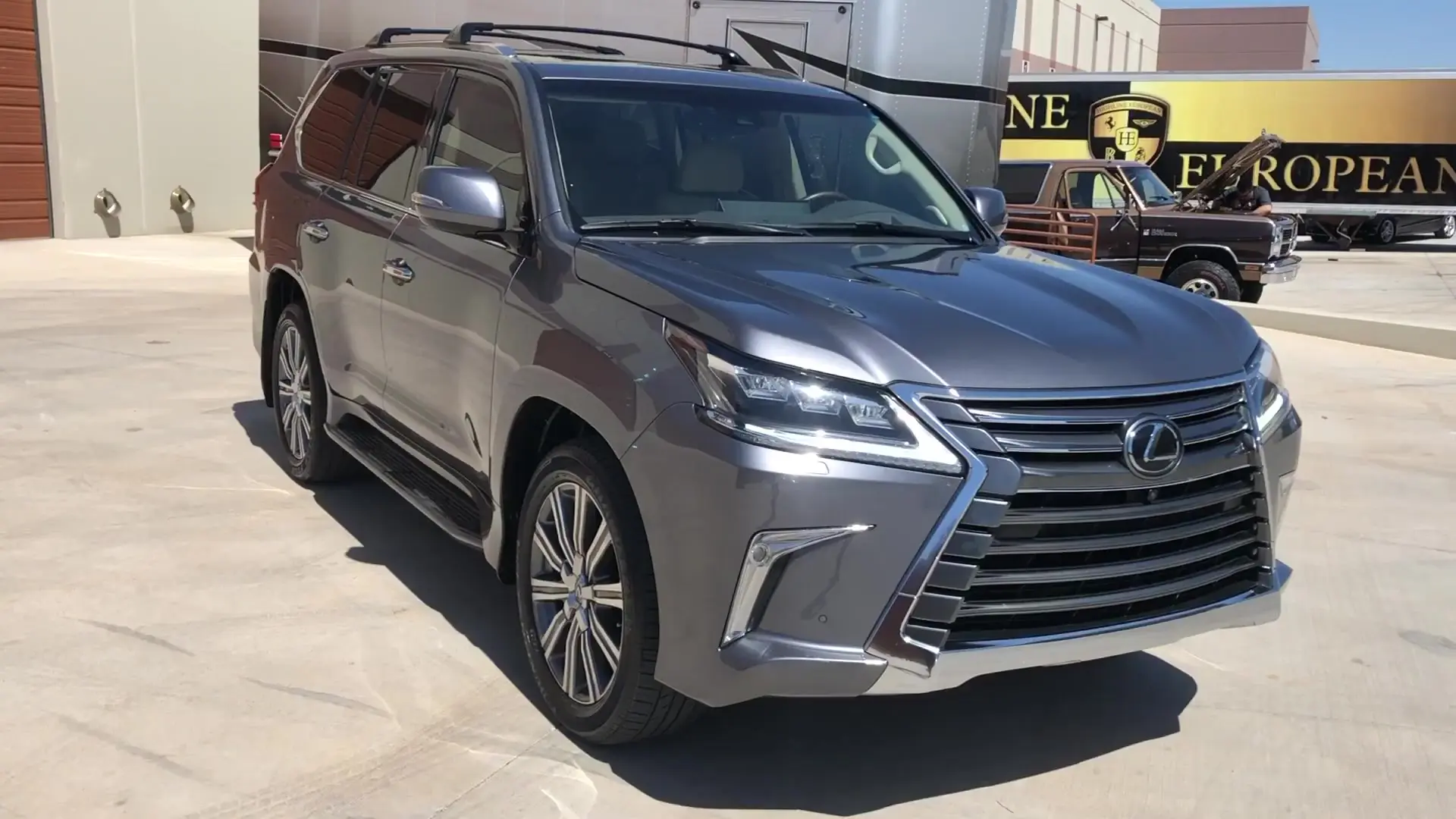 2016 Lexus LX 600 570 photo 4