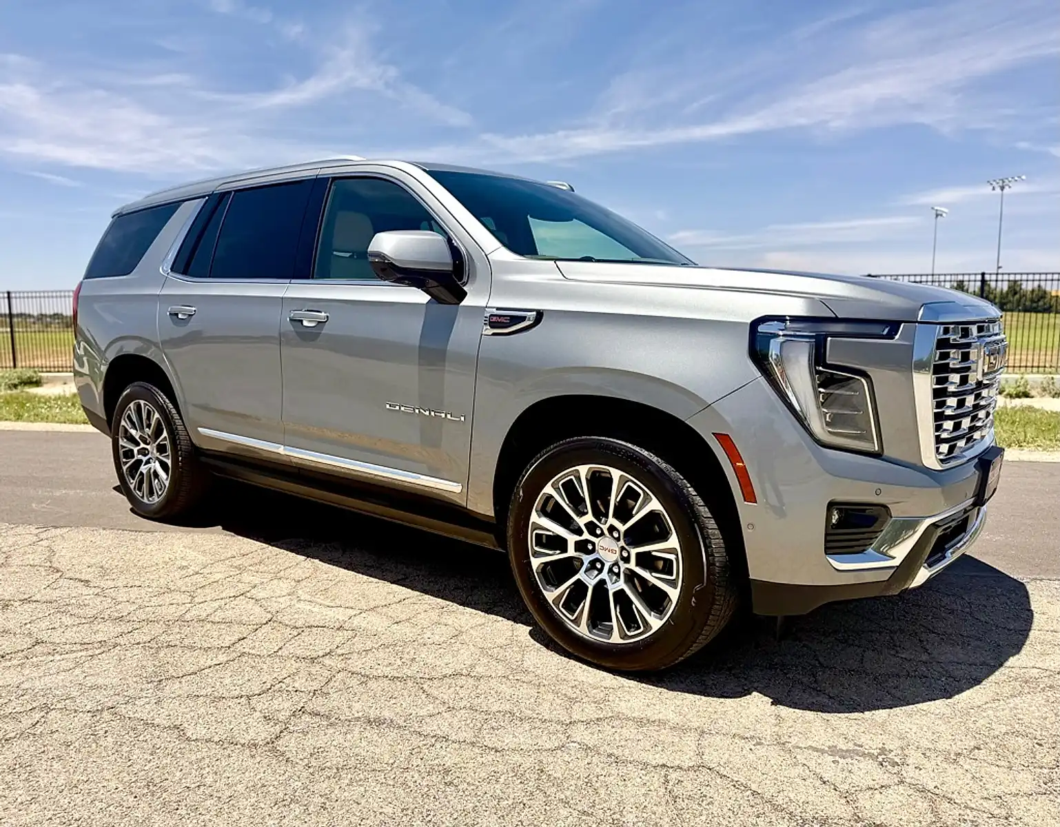 2025 GMC Yukon 4WD Denali's photo