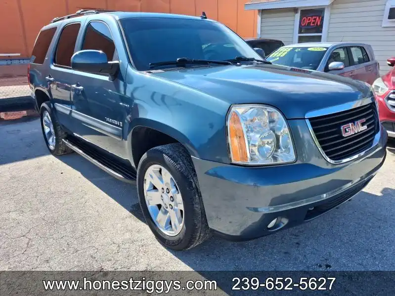 2008 GMC Yukon 2WD SLE1's photo