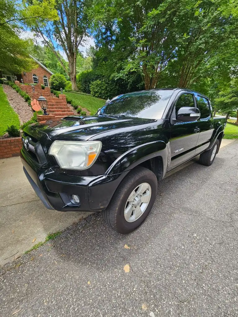2014 Toyota Tacoma 4x4 Doublecab V6 AT's photo