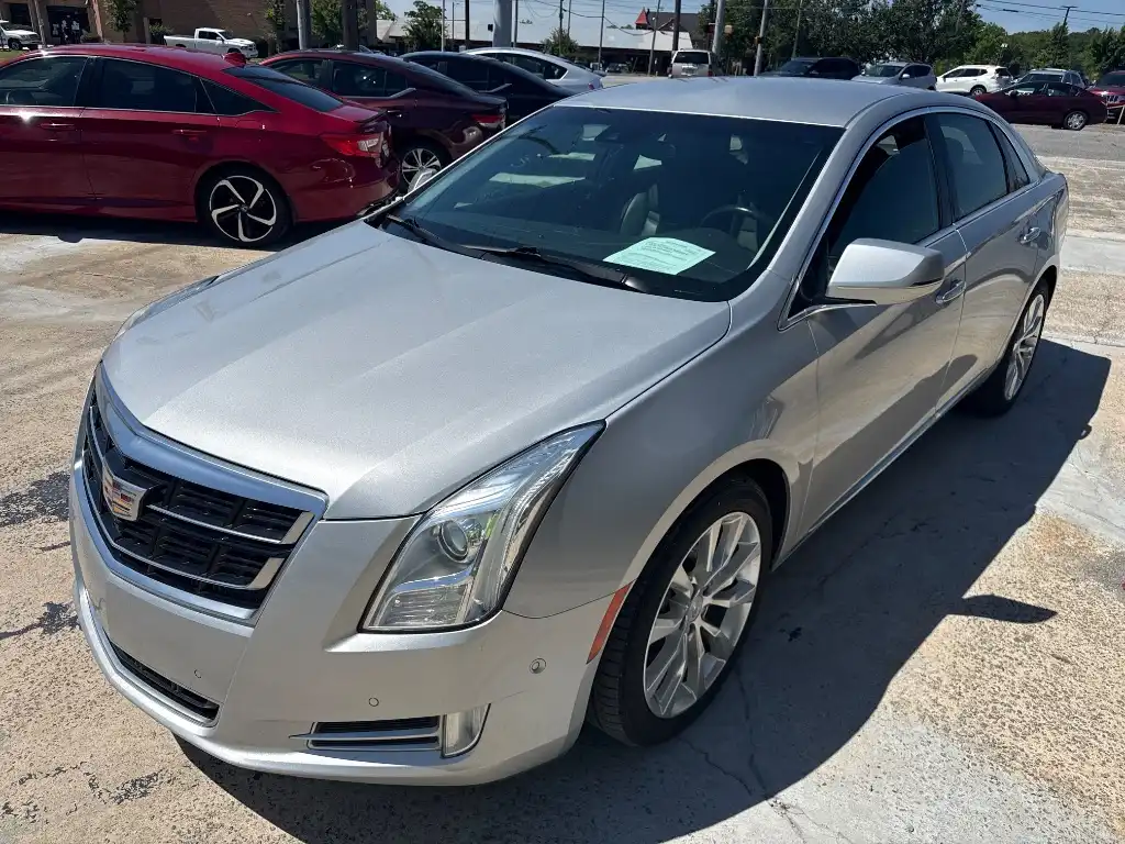 2016 Cadillac XTS 3.6L FWD Luxury Collection's photo
