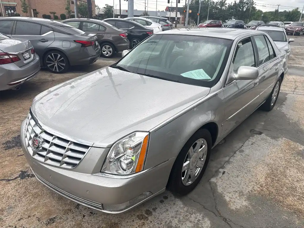 2007 Cadillac DTS Luxury I's photo