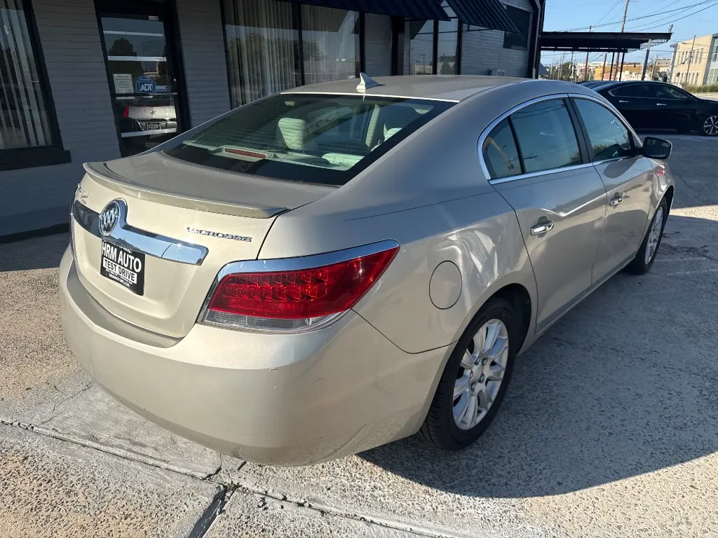 2013 Buick LaCrosse Base photo 4