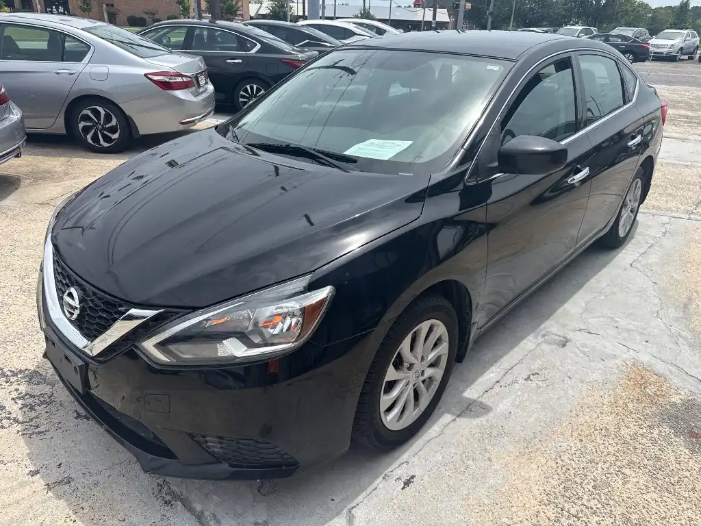 2018 Nissan Sentra SV CVT's photo