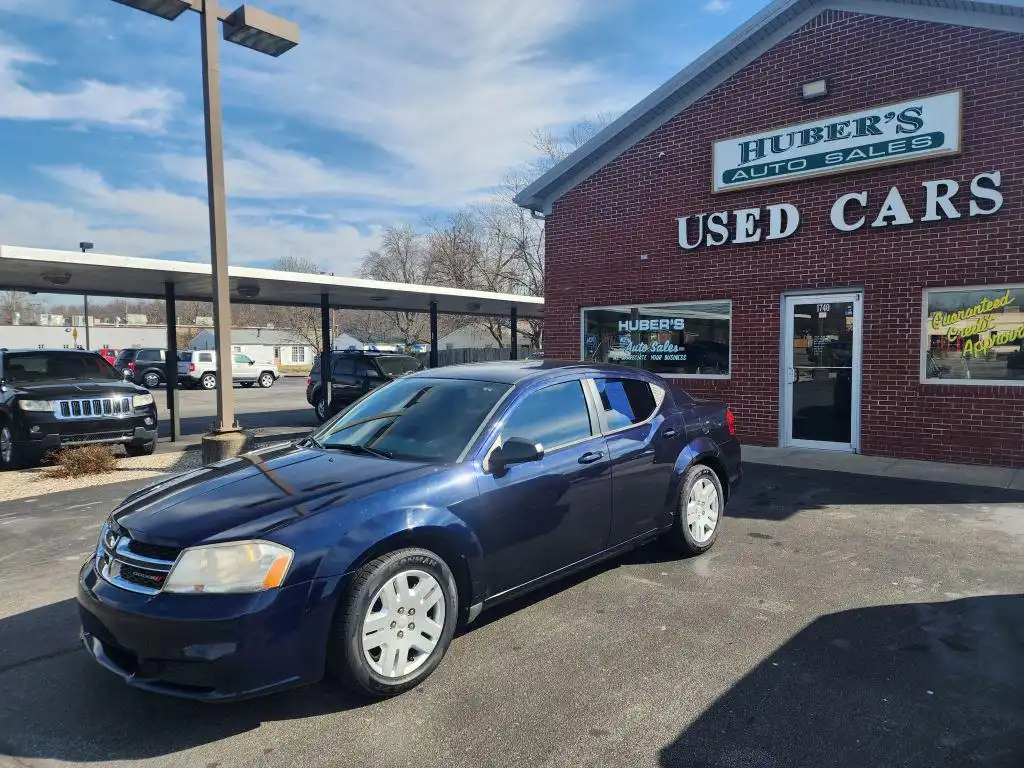 2012 Dodge Avenger SE's photo