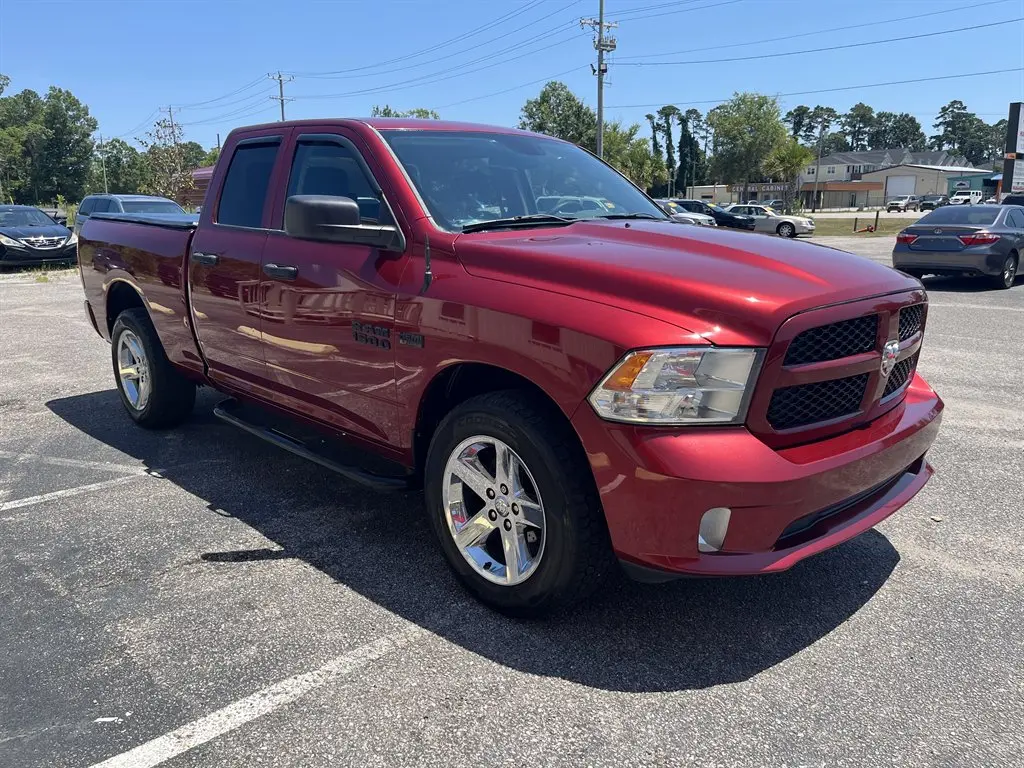 2015 RAM 1500 Express 4x4 Quad Cab photo 5