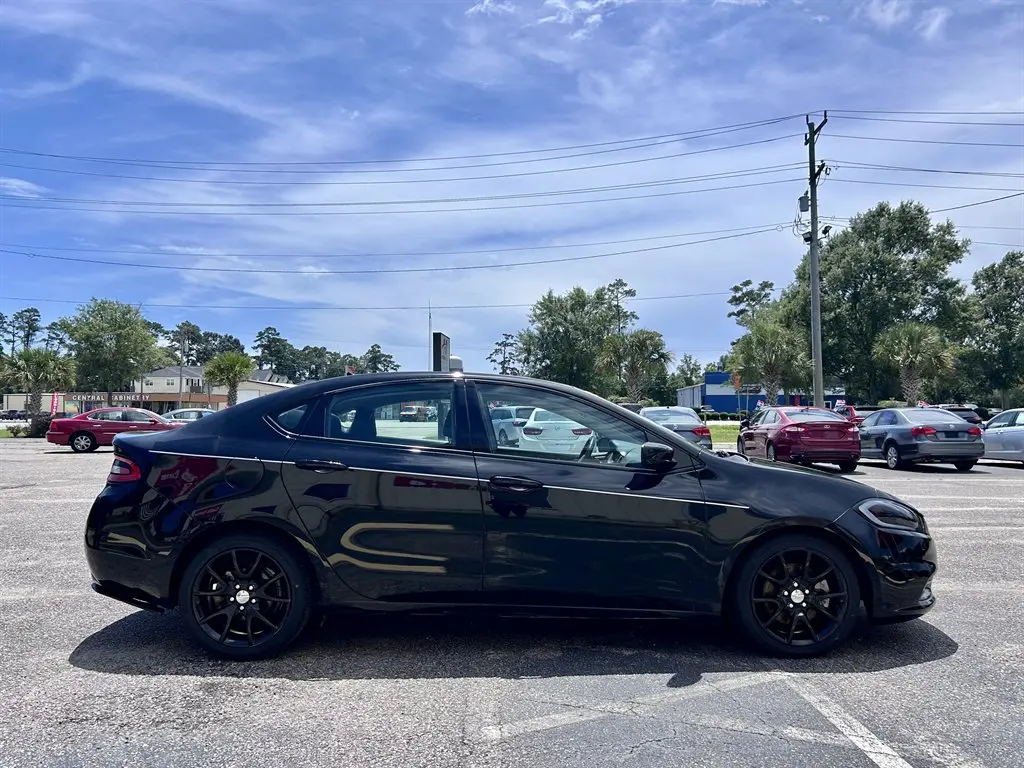 2013 Dodge Dart 2.0 SXT photo 5