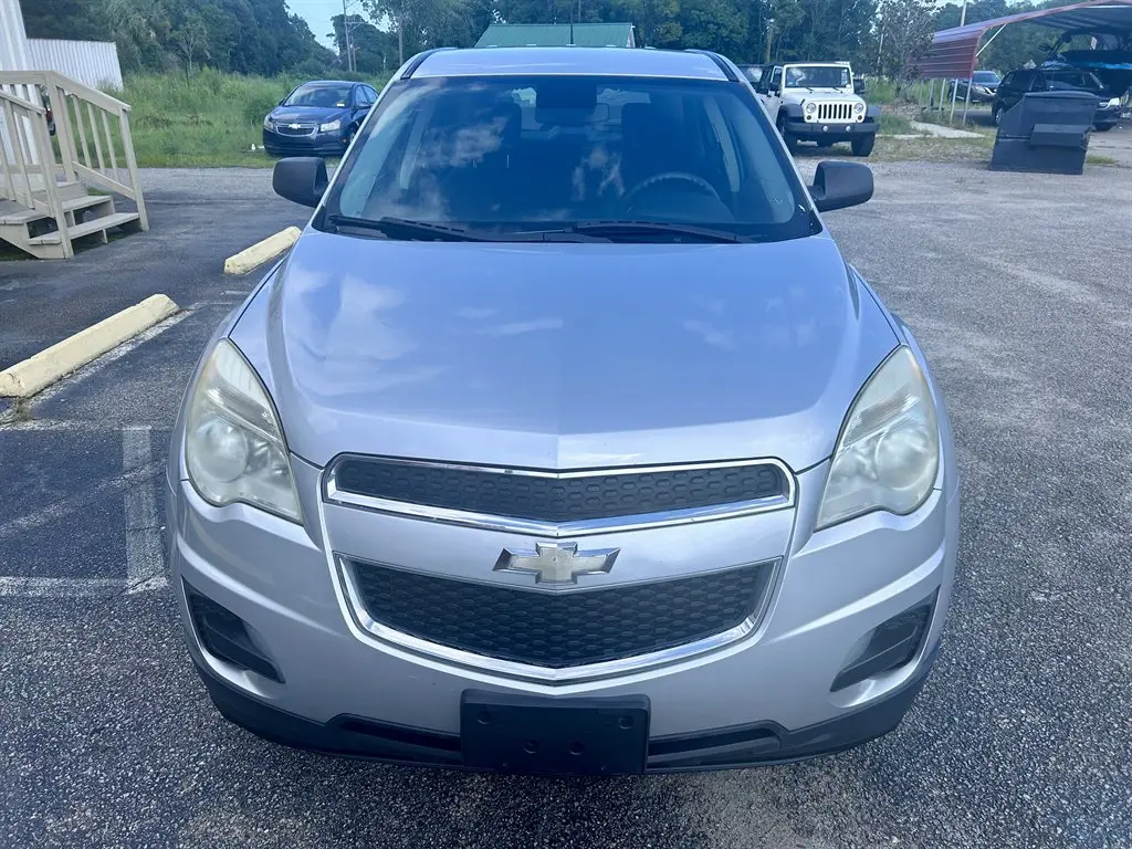 2013 Chevrolet Equinox LS photo 3