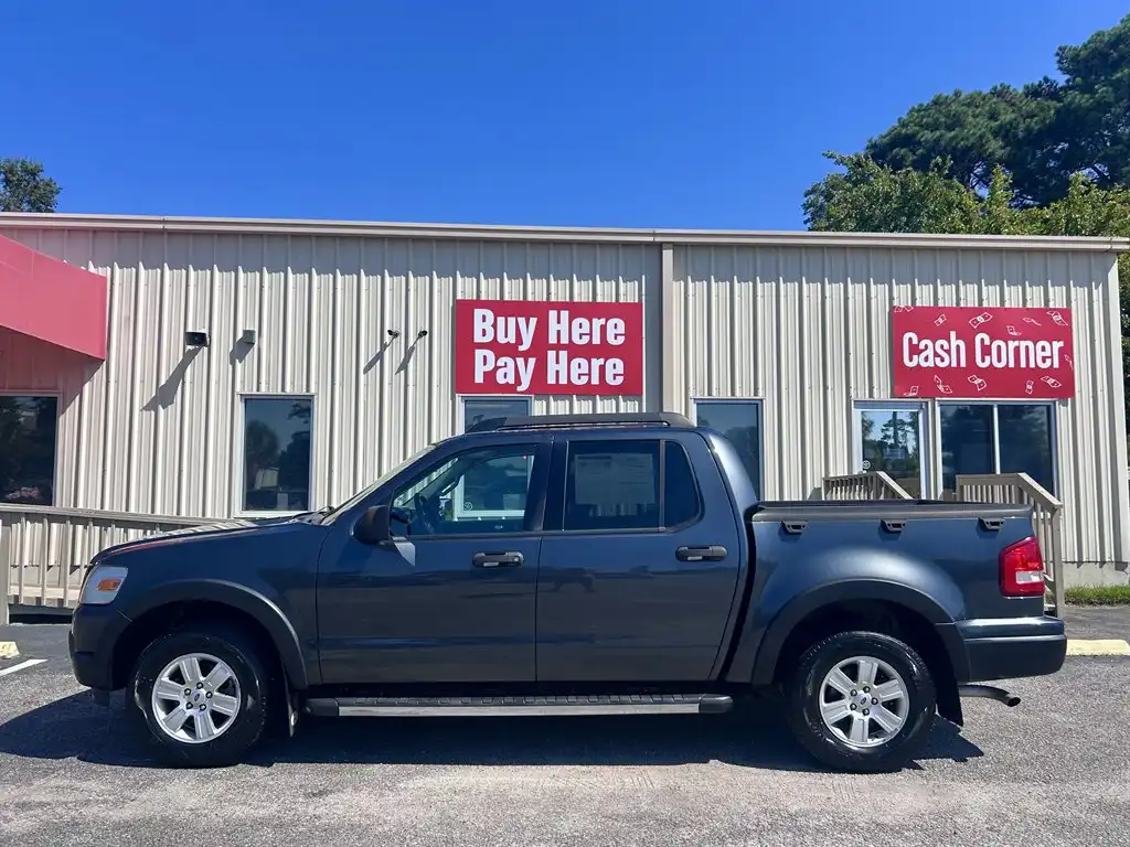 2010 Ford Explorer 4.0 XLT's photo