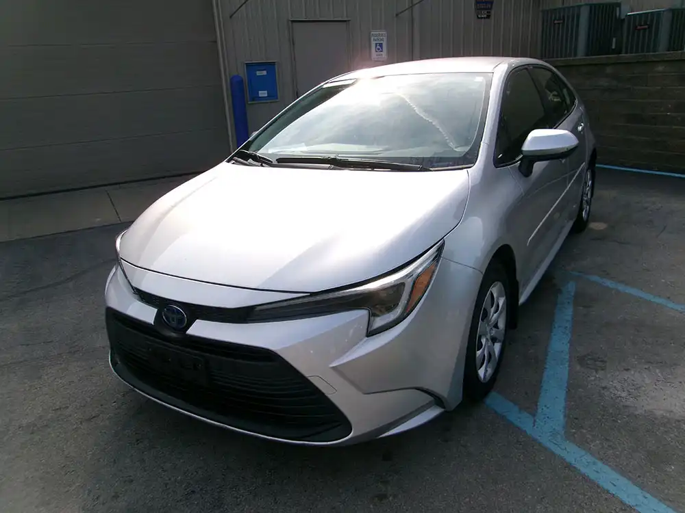 2023 Toyota Corolla LE Hybrid CVT AWD's photo