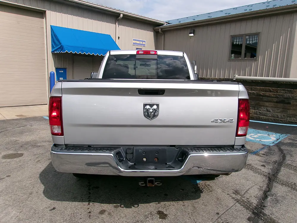 2012 RAM 1500 SLT 4x4 Regular Cab SWB photo 5
