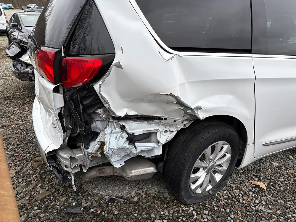 2017 Chrysler Pacifica Touring L photo 1