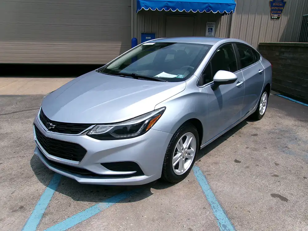 2017 Chevrolet Cruze LT Auto's photo