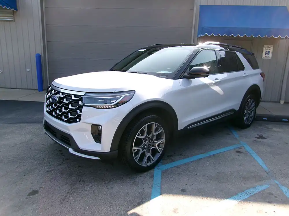 2025 Ford Explorer Platinum 4WD PL535's photo