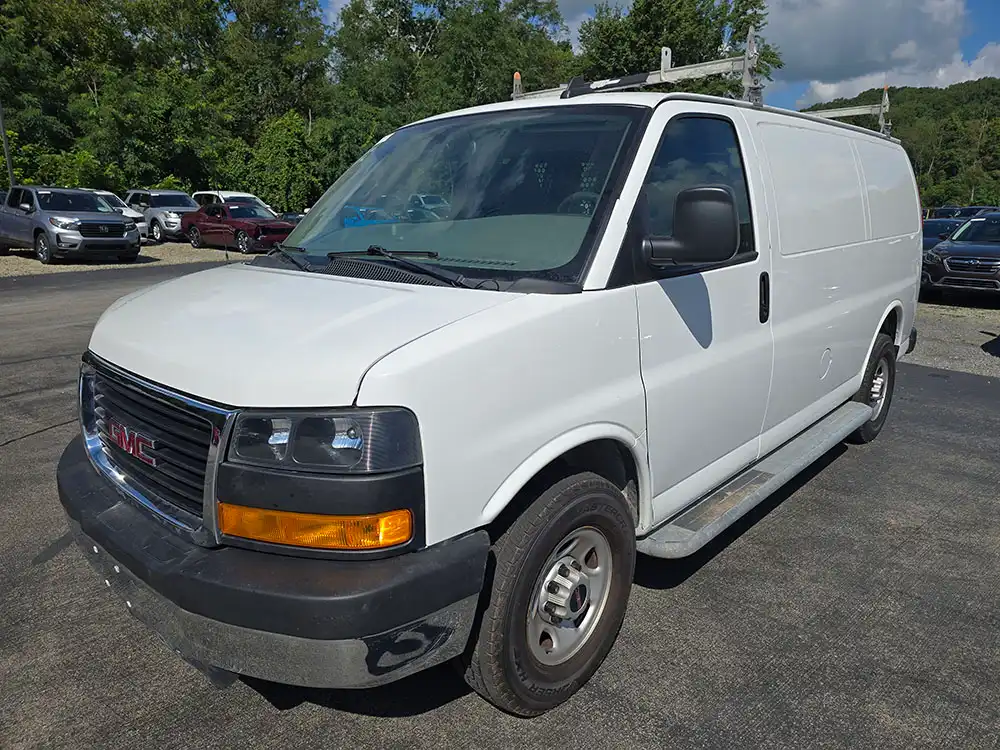 2020 GMC Savana 2500's photo