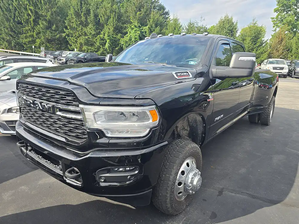 2023 RAM 3500 Big Horn 4WD Crew Cab LWB's photo